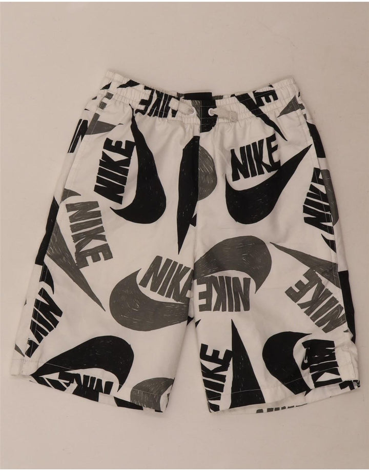Shorts esportivos gráficos Nike Boys 12-13 anos grandes de poliéster branco