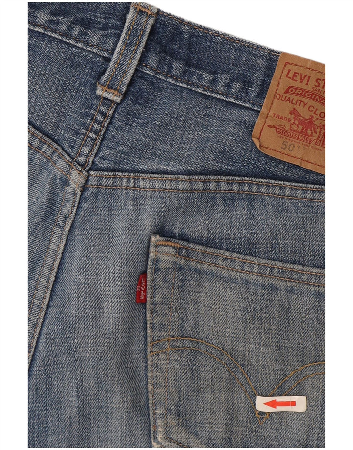 Shorts jeans feminino Levi's 501 desgastado W30 algodão azul médio