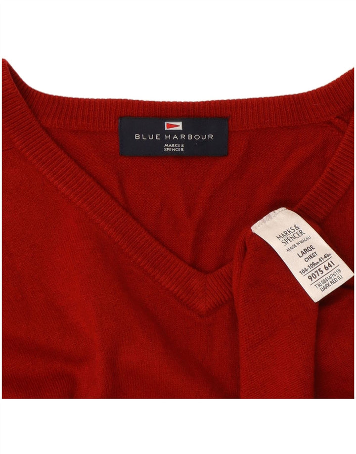 Suéter masculino Marks & Spencer Blue Harbor com decote em V grande acrílico vermelho