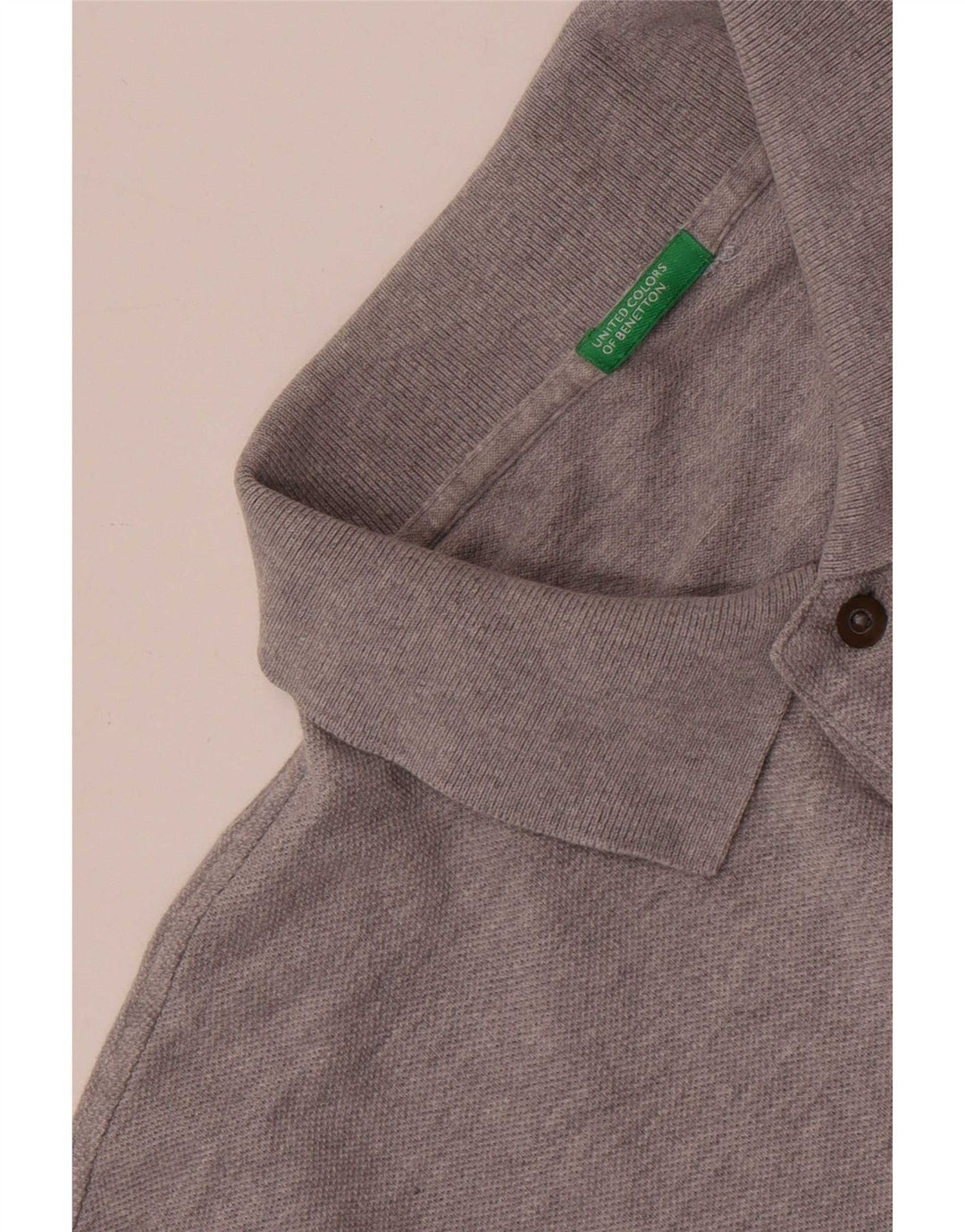 Camisa polo masculina Benetton grande cinza manchada