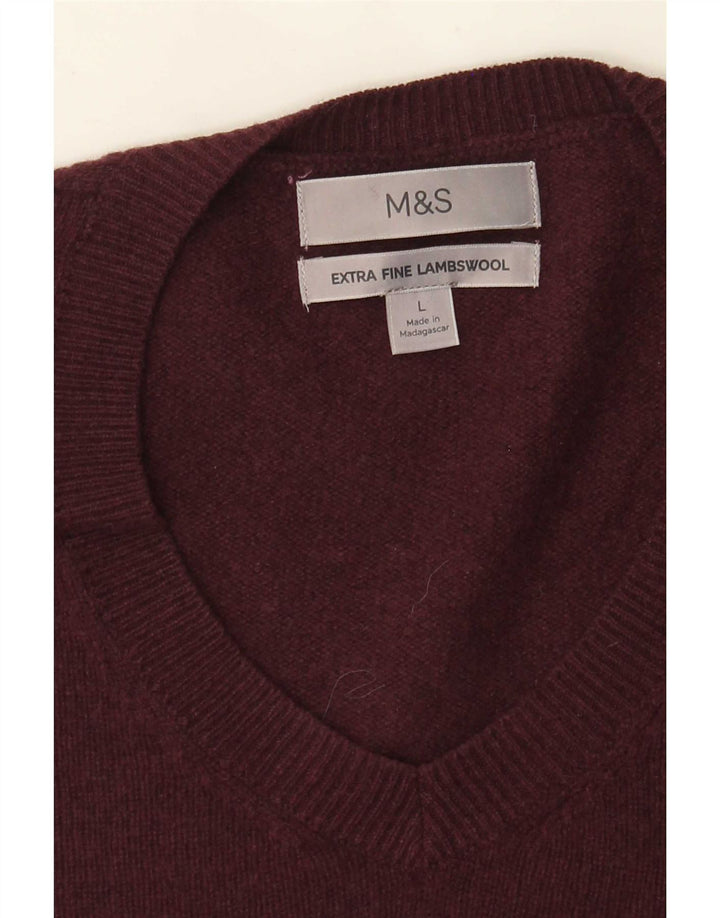 Suéter masculino Marks & Spencer com decote em V grande lã de cordeiro cor de vinho