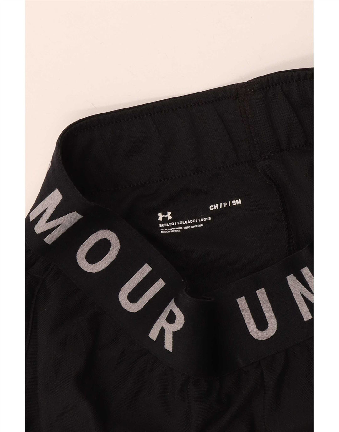 Shorts esportivos gráficos masculinos Under Armour pequenos pretos