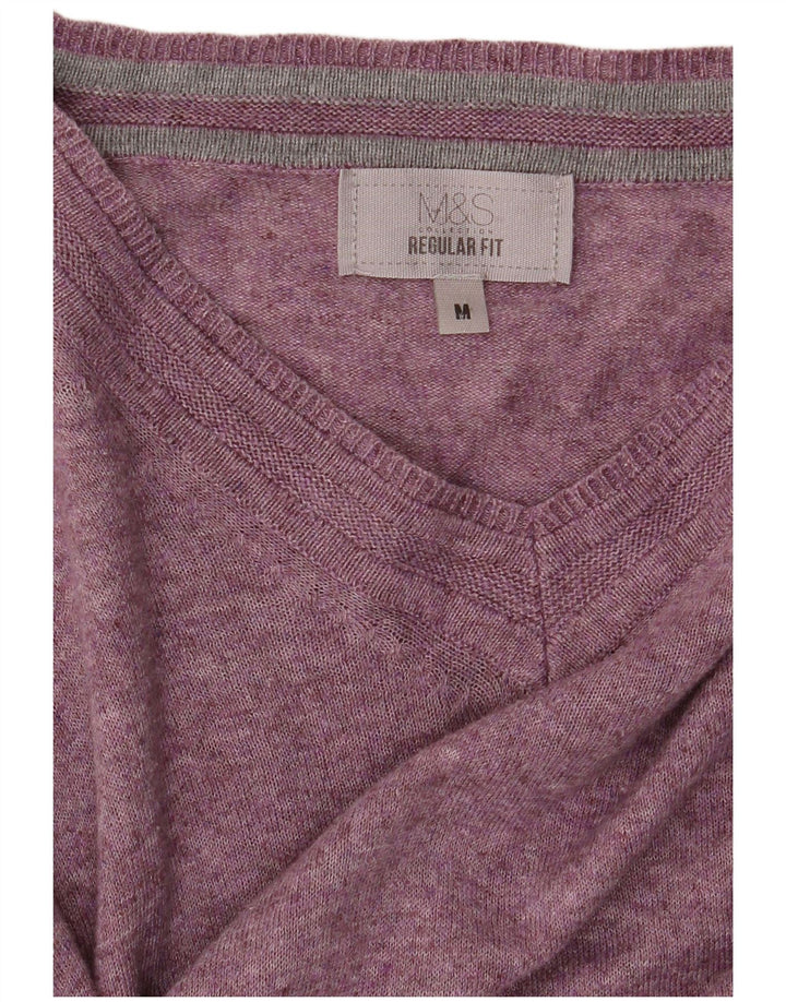 Suéter masculino Marks & Spencer regular fit com decote em V roxo médio