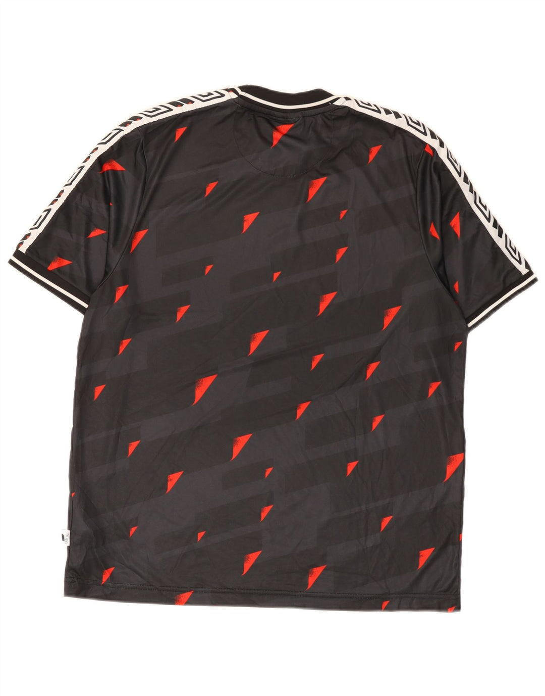 Camiseta gráfica masculina Umbro Top grande poliéster geométrico preto