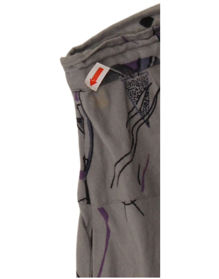 Saia feminina VINTAGE cintura alta evasê W32 grande cinza geométrica