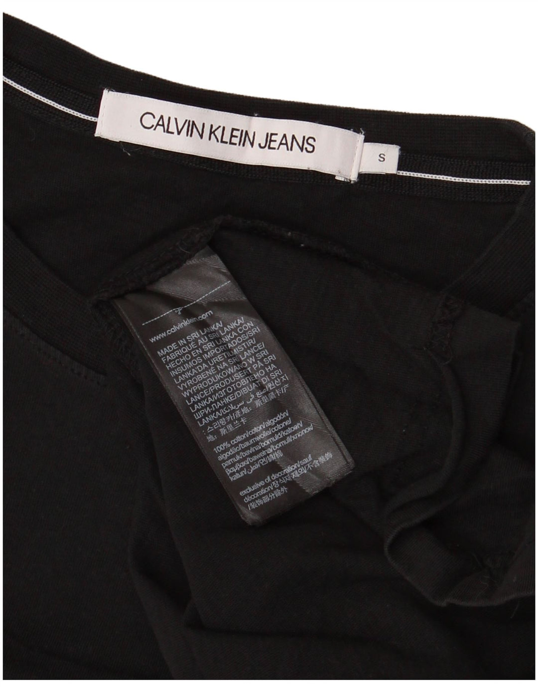 Camiseta masculina CALVIN KLEIN JEANS com estampa gráfica pequena de algodão preto