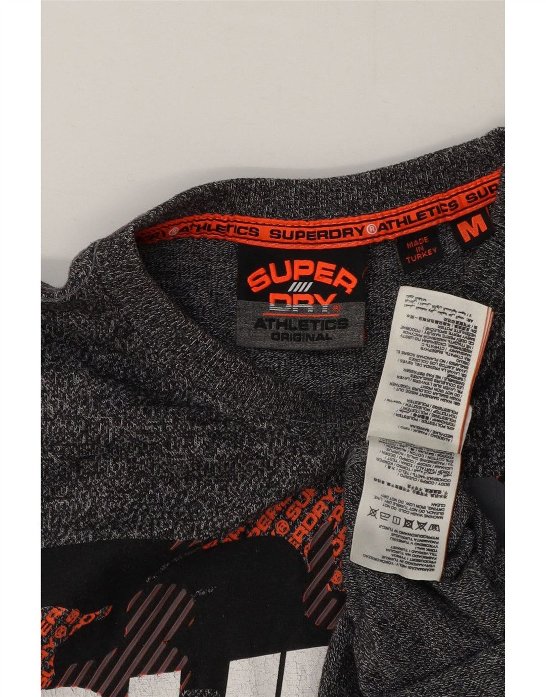 Camiseta gráfica masculina Superdry Top algodão manchado cinza médio