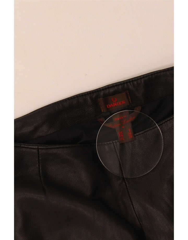 Calça feminina Danier Flare de couro tamanho 8 W24 L31 preta