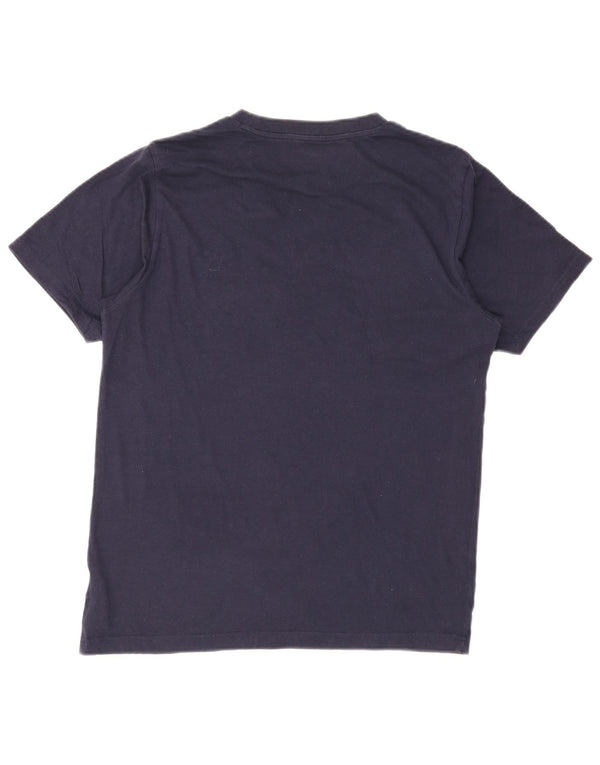 Camiseta gráfica masculina New Balance algodão azul marinho médio