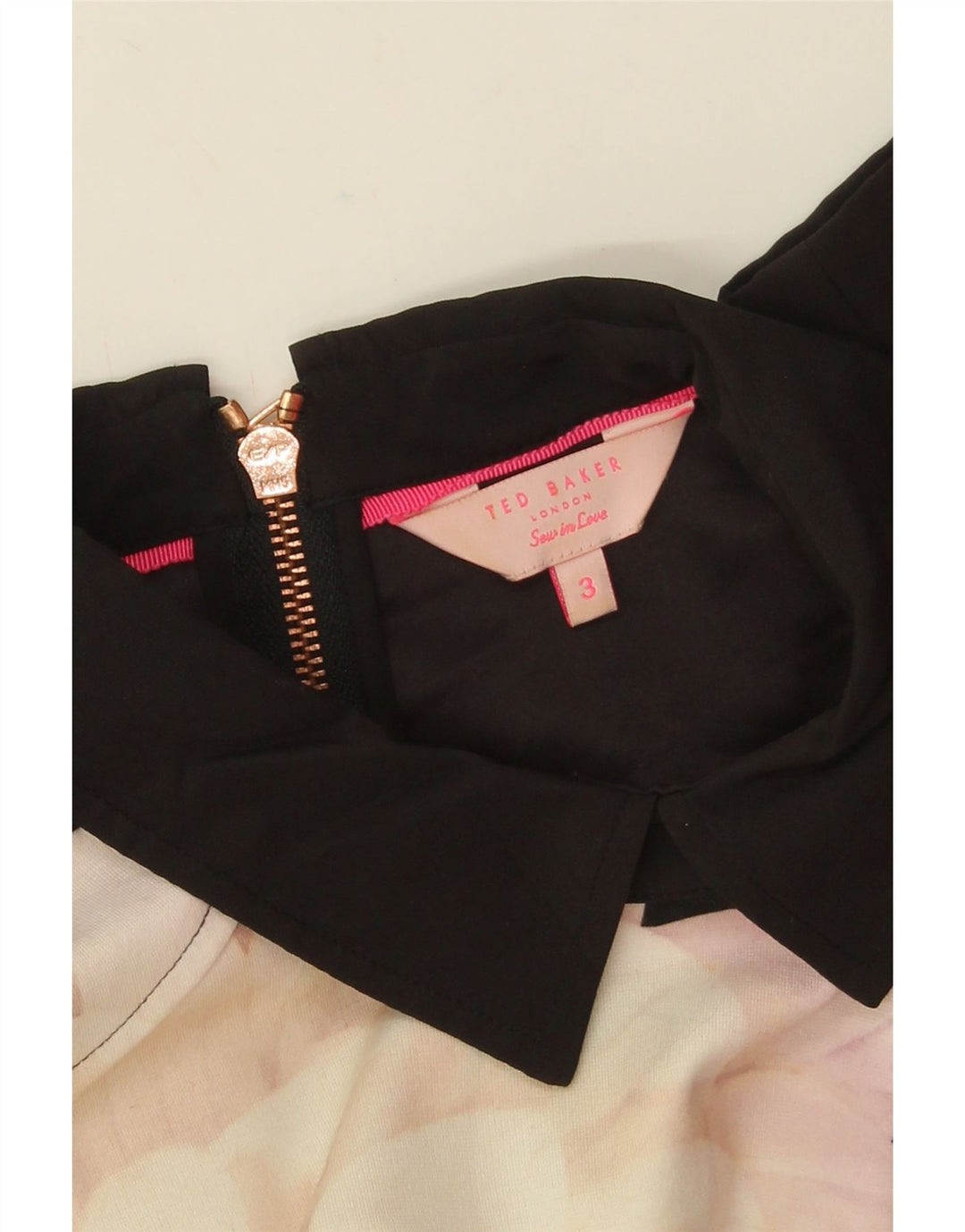 Vestido feminino Ted Baker manga 3/4 com bainha tamanho 3 médio preto floral
