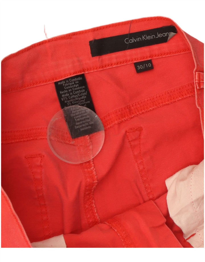 Calça feminina Calvin Klein Slim Fit cortada EUA 10 médio W30 L26 vermelho