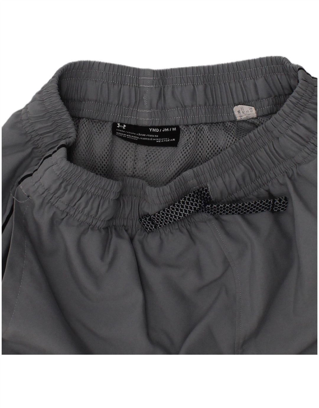 Shorts esportivos gráficos Under Armour Boys 10-11 anos cinza médio esportivo