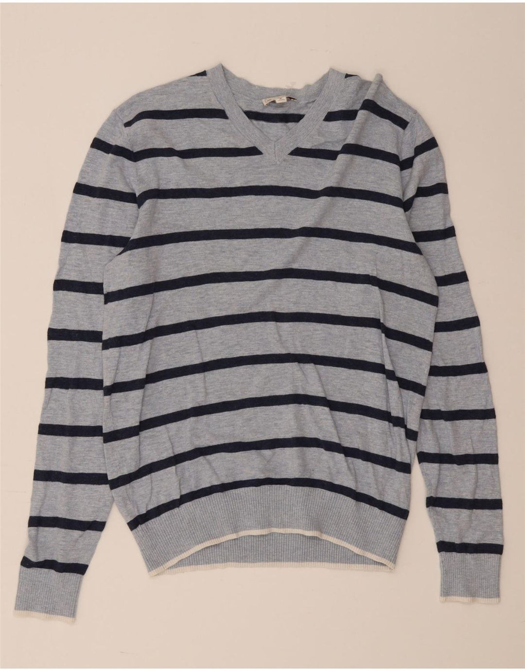 Suéter masculino Gap com decote em V de algodão listrado azul médio