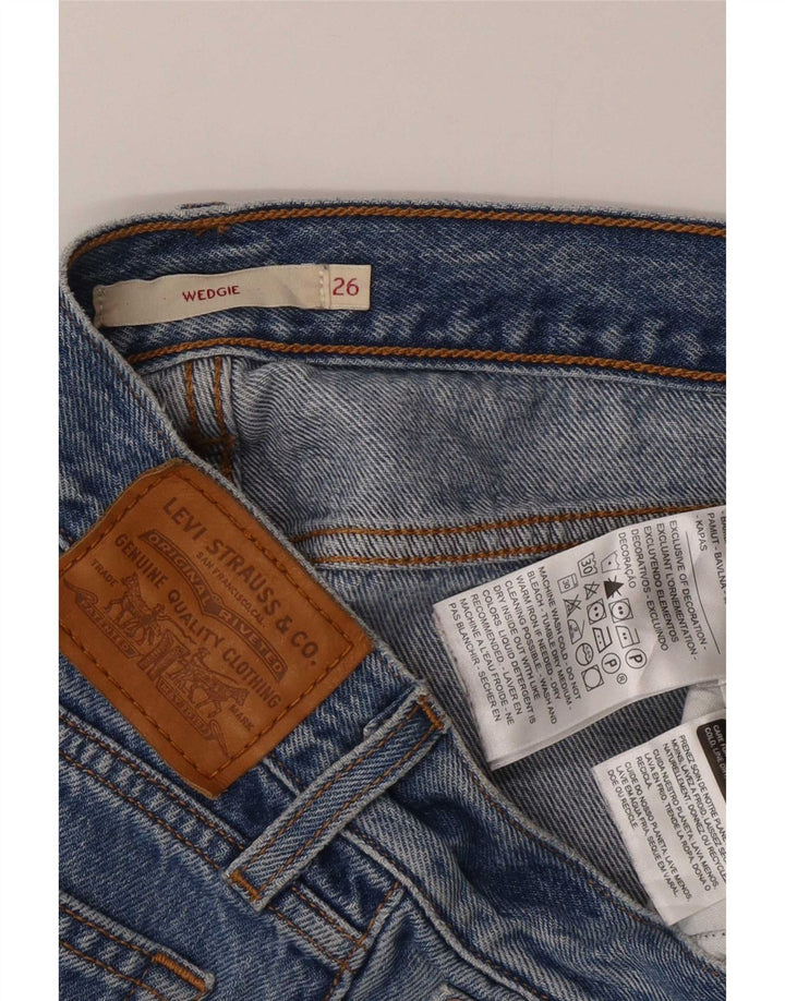 Shorts jeans feminino Levi's Wedge Distressed W26 pequeno algodão azul
