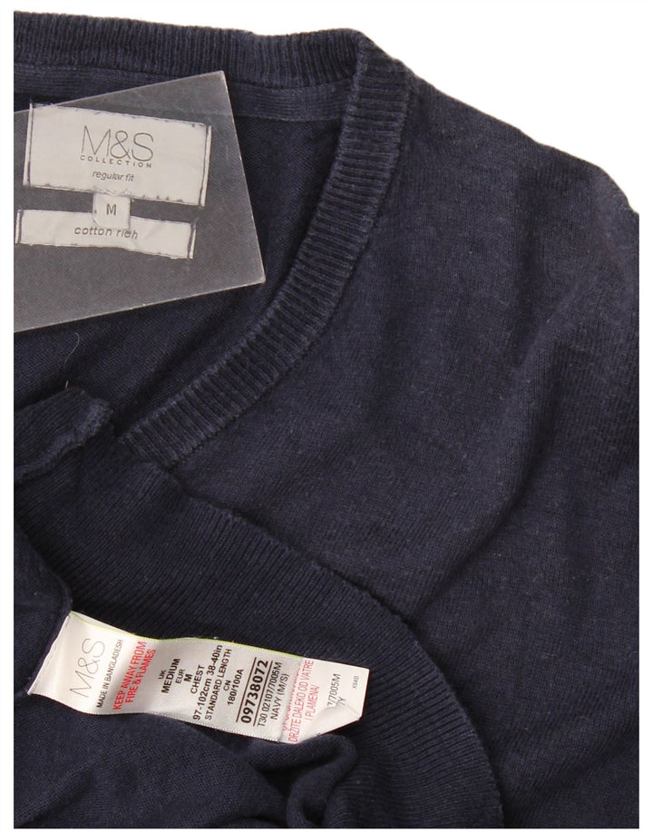 Suéter masculino Marks & Spencer regular fit com decote em V azul marinho médio
