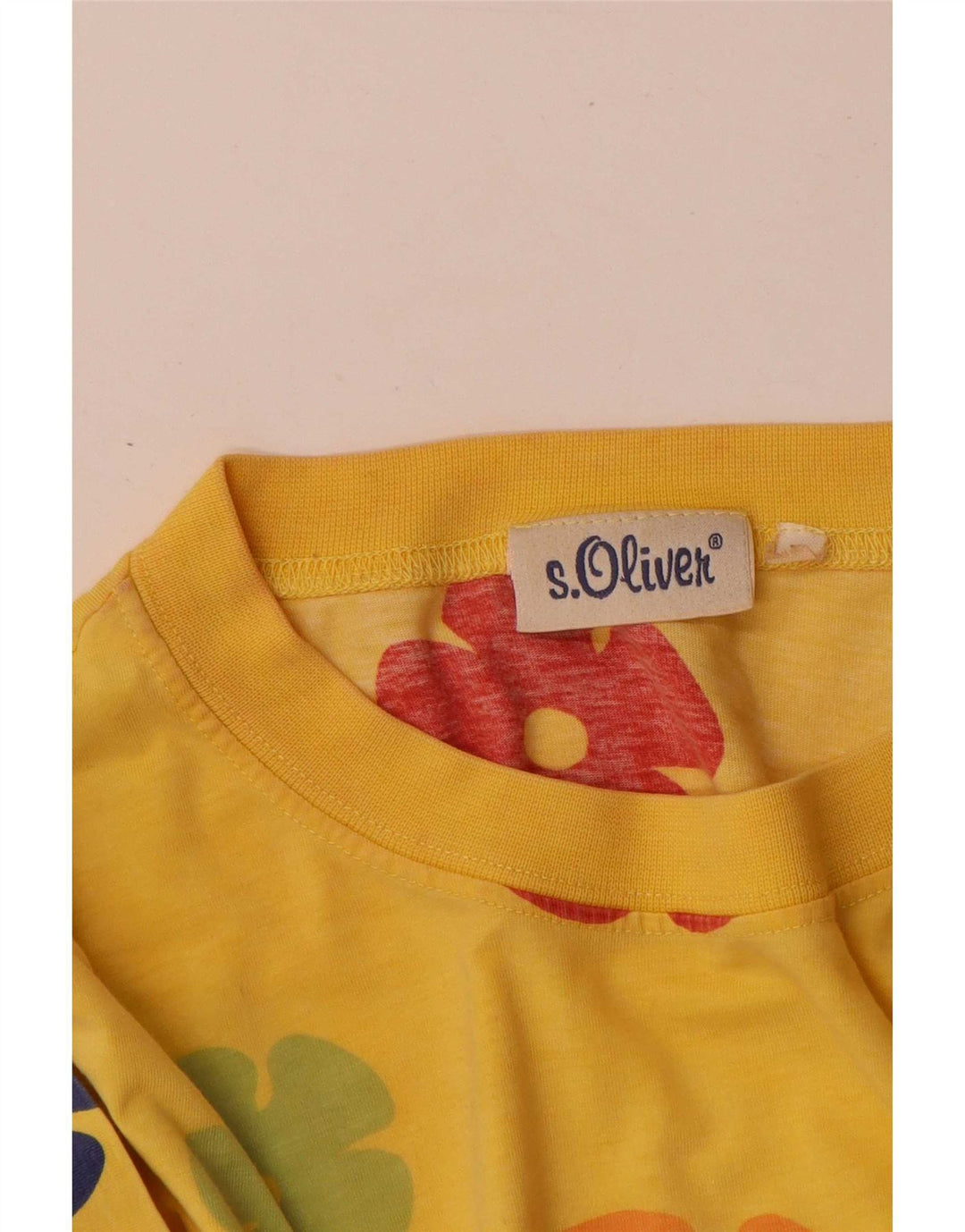 Camiseta gráfica masculina S.Oliver Top grande bloco colorido amarelo
