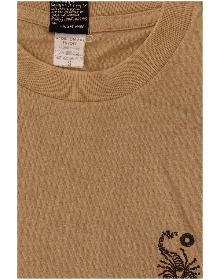 Camiseta masculina SCORPION com estampa gráfica pequena de algodão bege