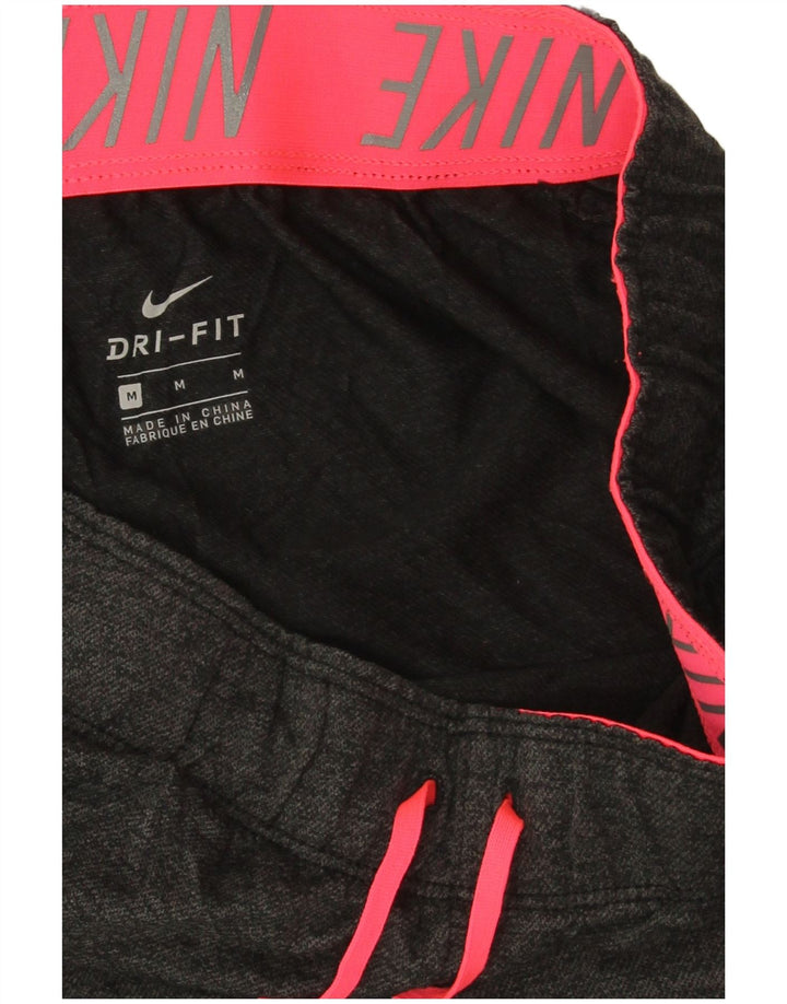 Shorts esportivos femininos Nike Dri Fit UK 14 poliéster cinza médio