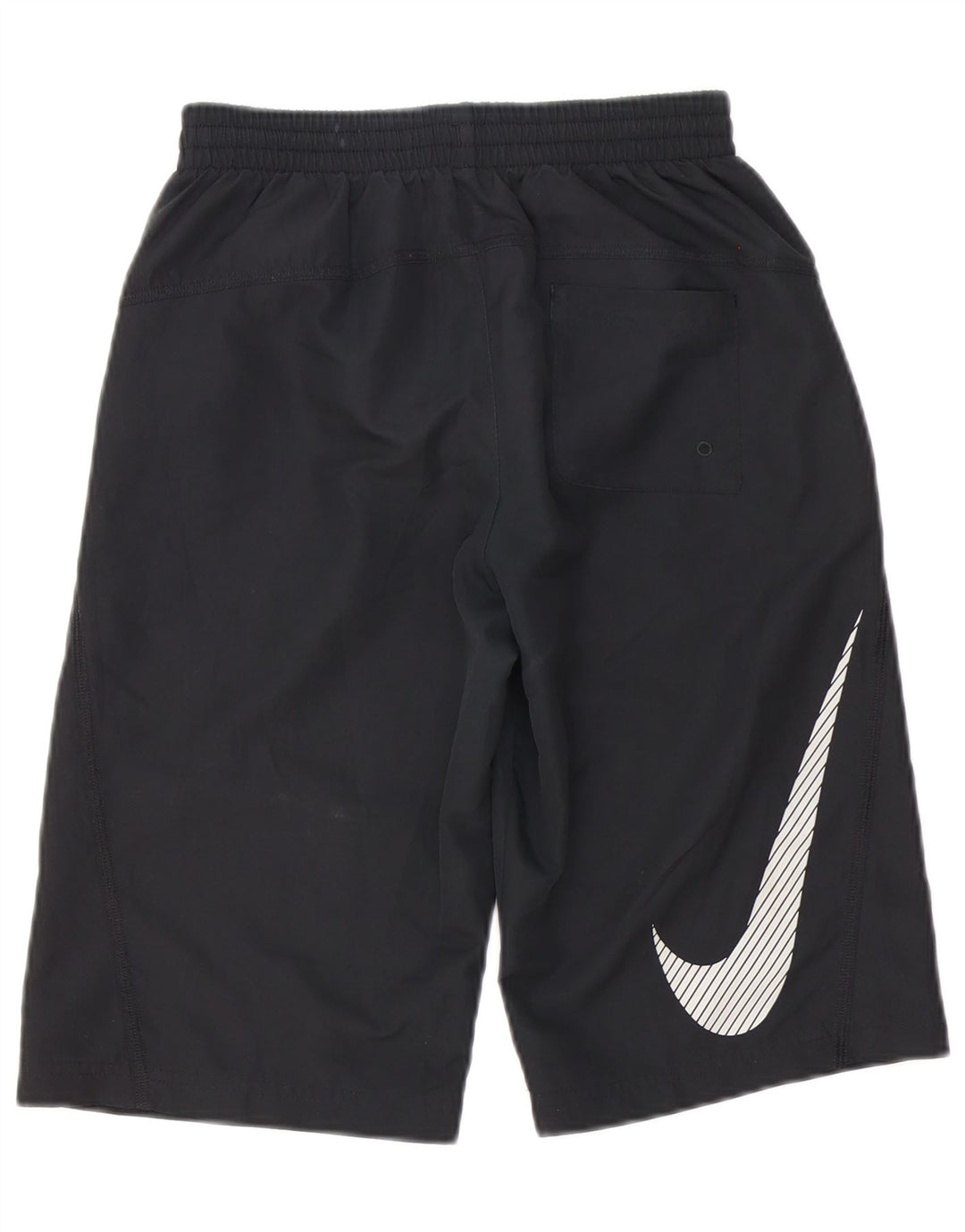 Shorts esportivos gráficos Nike Boys 12-13 anos grandes pretos