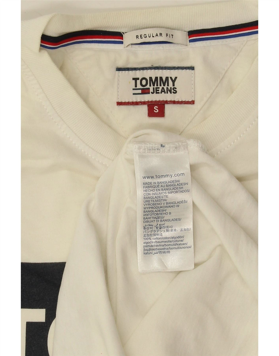 Camiseta masculina TOMMY HILFIGER com ajuste regular e estampa pequena de algodão off white