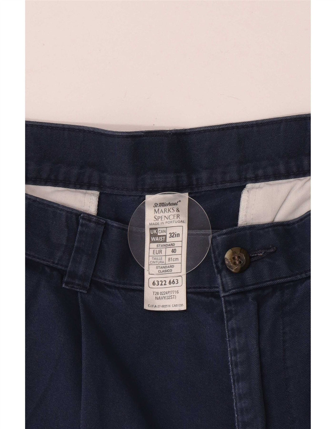 Shorts chino masculino Marks & Spencer Pegged W32 algodão azul marinho médio