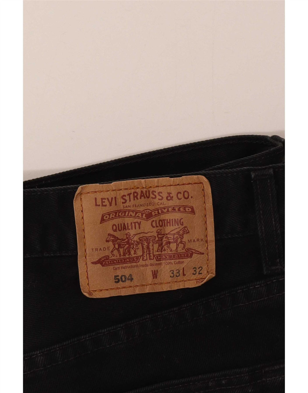 Calça jeans masculina Levi's 504 cortada W33 L26 algodão preto
