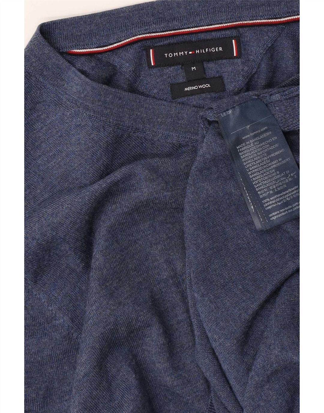 Suéter masculino Tommy Hilfiger com decote em V lã merino azul médio