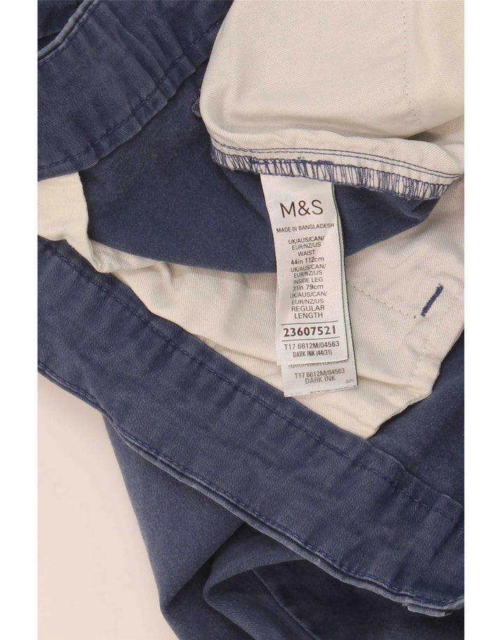 Calça chino masculina Marks & Spencer de ajuste regular W44 L31 algodão azul