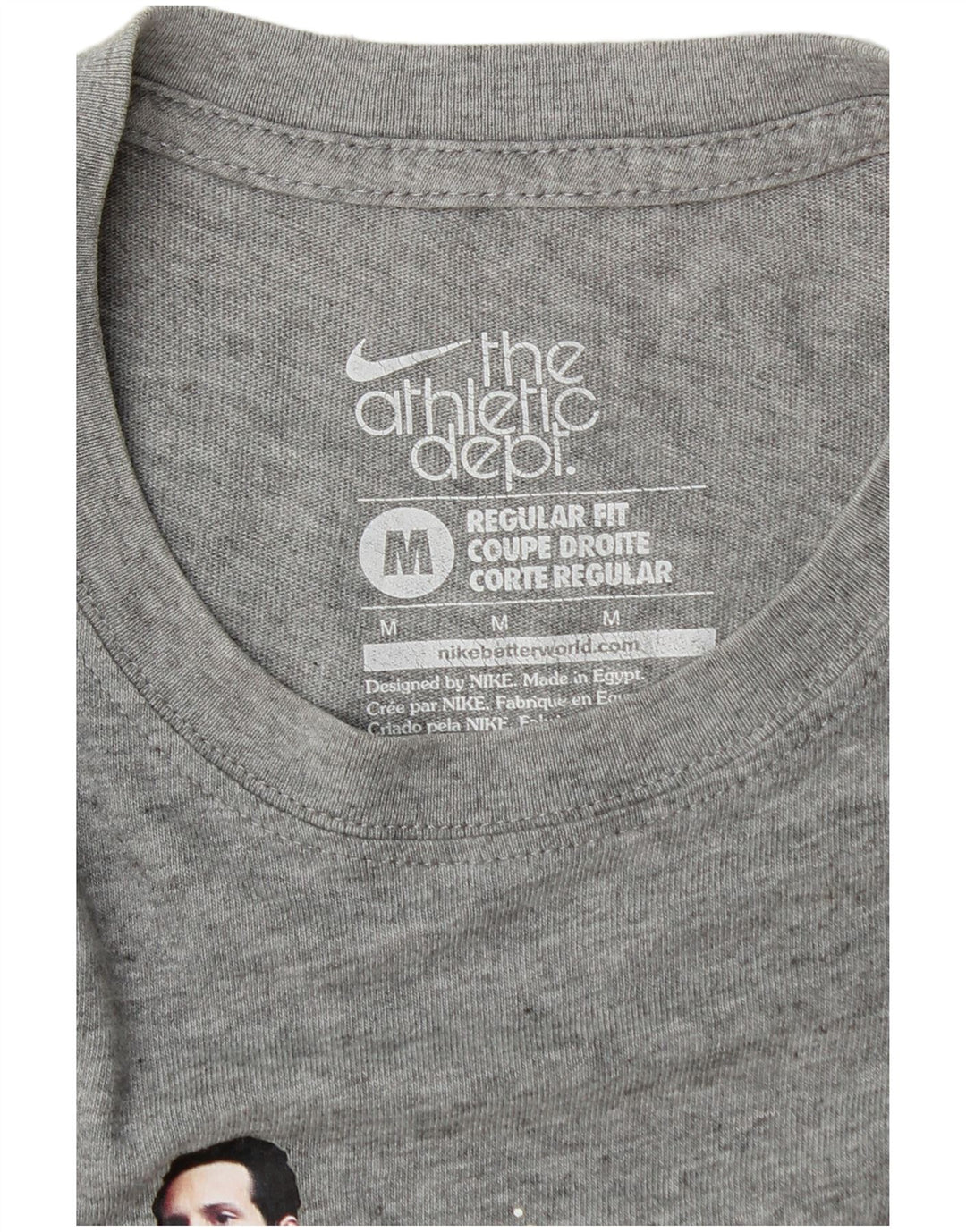 Camiseta masculina NIKE Regular Fit Graphic cinza médio