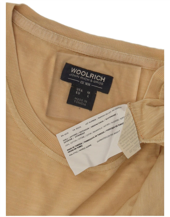 Camiseta masculina Woolrich com estampa gráfica grande de algodão bege