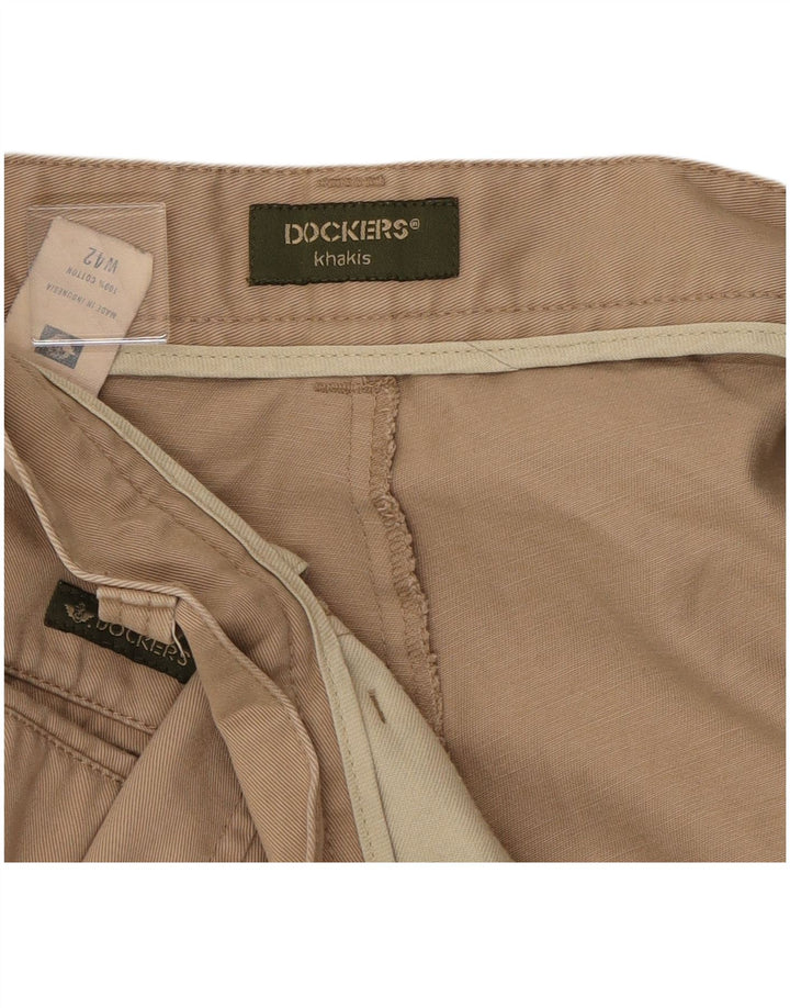 DOCKERS Masculino Khakis Chino Shorts W42 2XL Algodão Bege