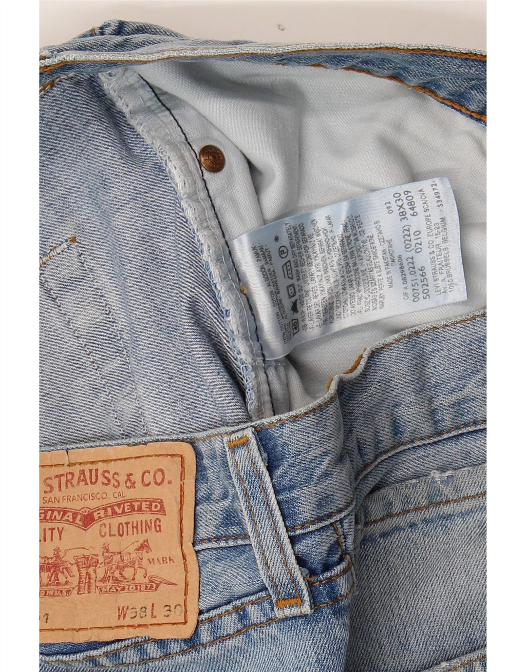 LEVI'S Mens 751 Straight Jeans W38 L27 Blue Cotton Vintage Levi's and Second-Hand Levi's from Messina Hembry 