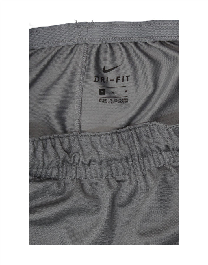 Shorts esportivos Nike masculinos Dri Fit Graphic cinza médio poliéster