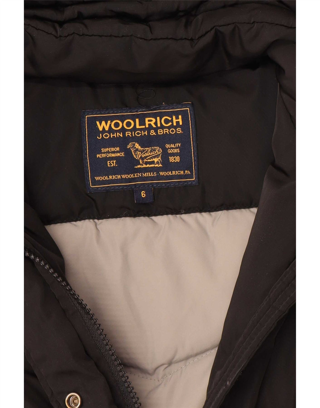 Casaco acolchoado com capuz para meninas Woolrich 5-6 anos preto