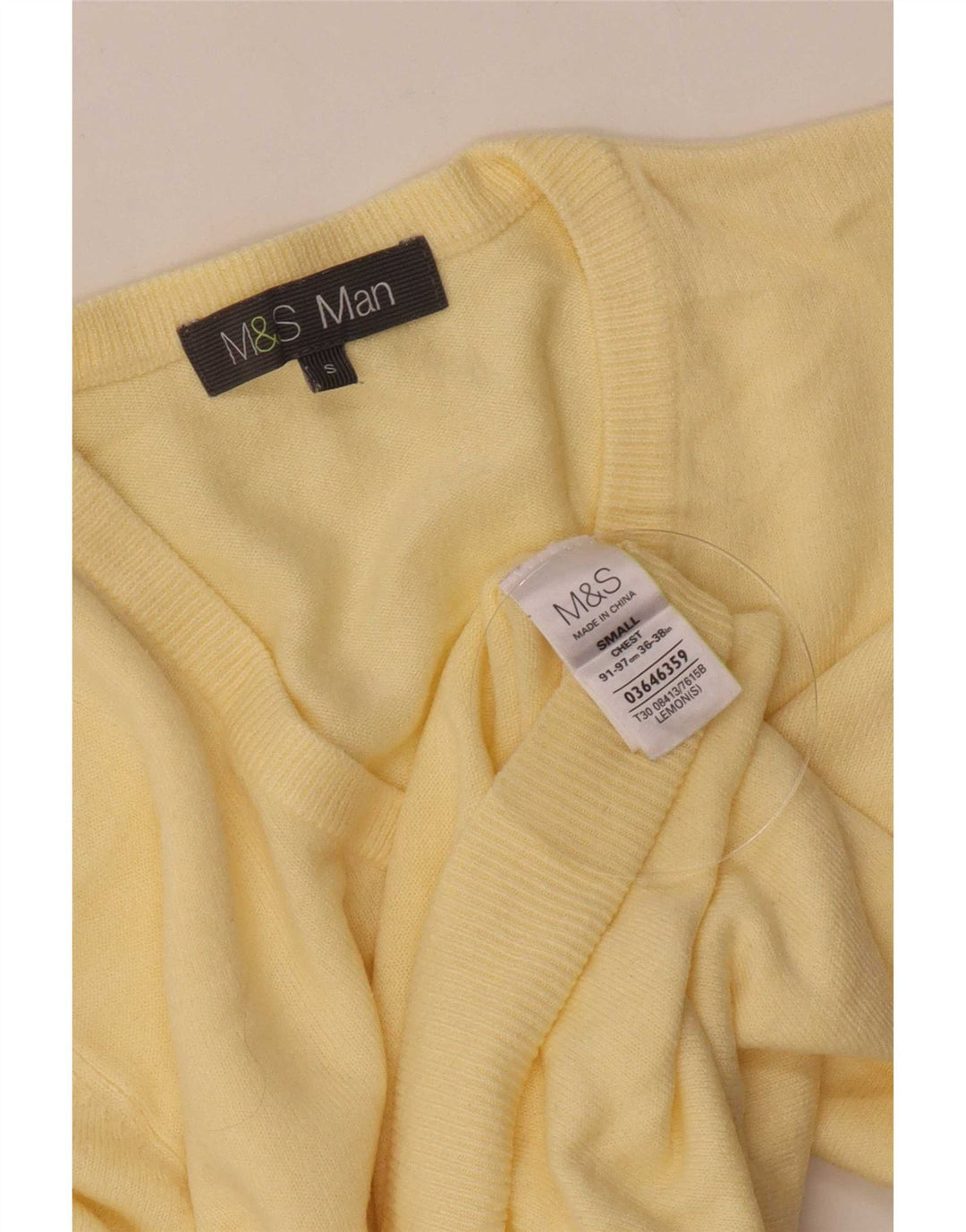 Suéter masculino Marks & Spencer com decote em V pequeno acrílico amarelo