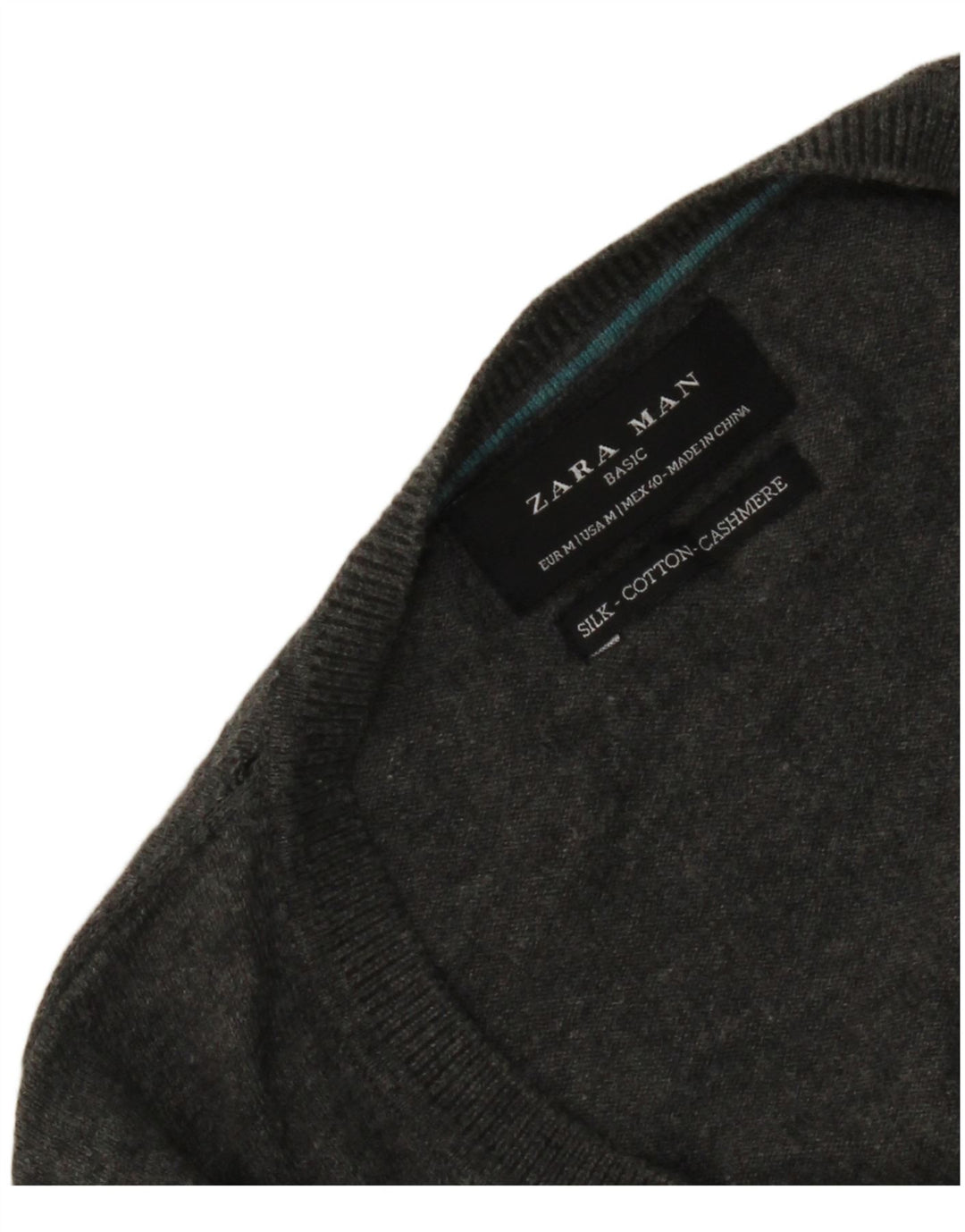 Suéter masculino Zara com decote em V e seda cinza médio