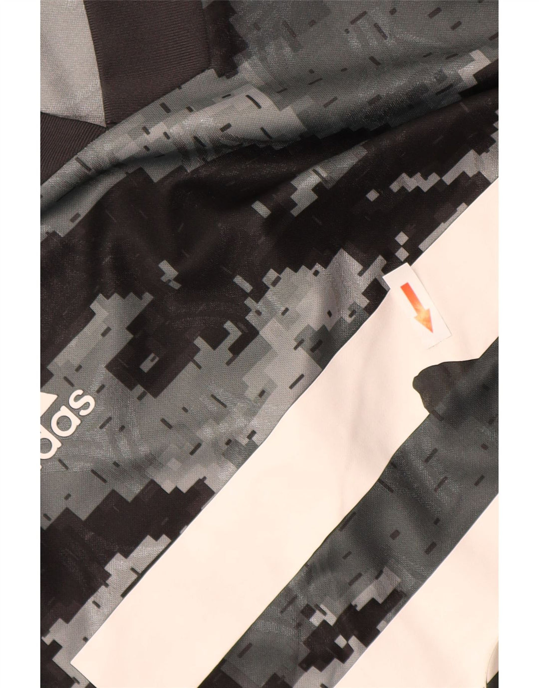 Camiseta masculina ADIDAS com estampa gráfica cinza médio poliéster camuflado