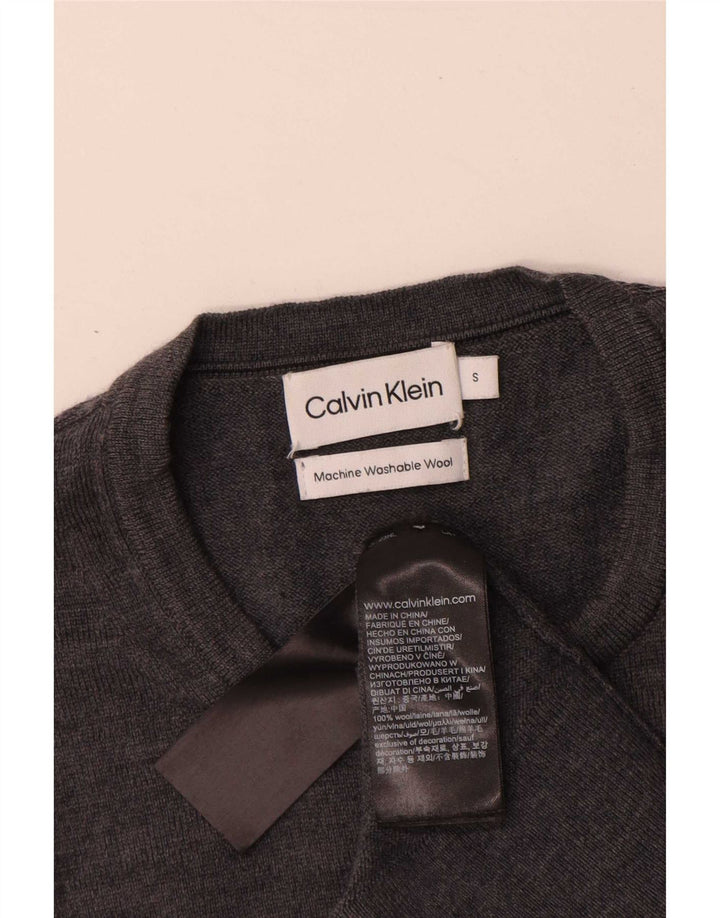 Suéter masculino Calvin Klein com gola redonda e lã cinza pequena