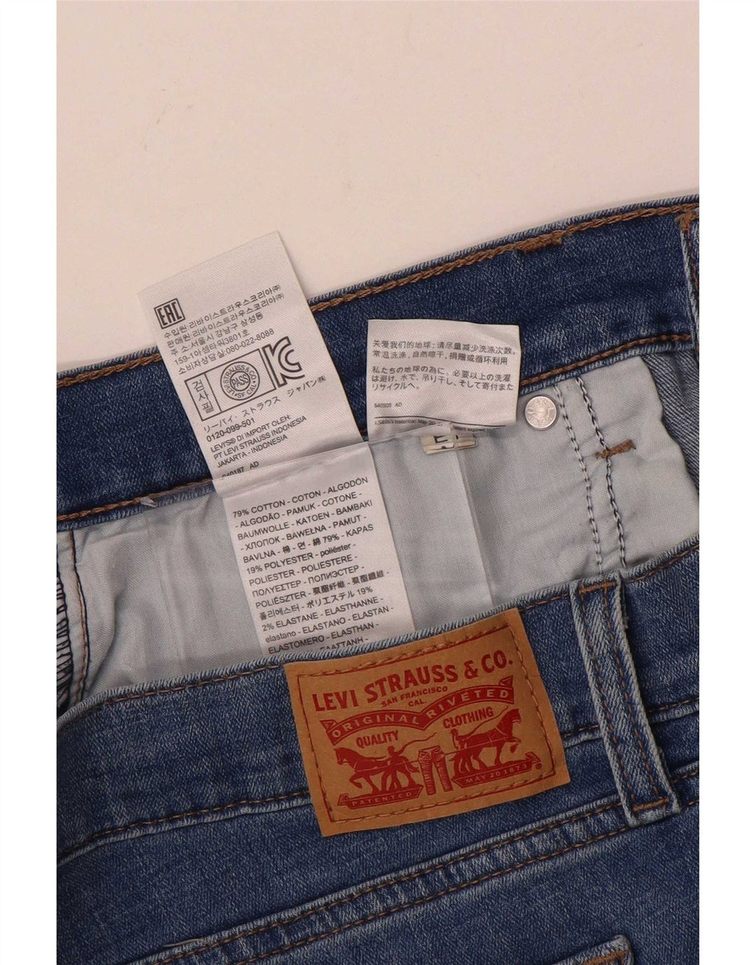 Shorts jeans feminino Levi's W30 algodão azul médio