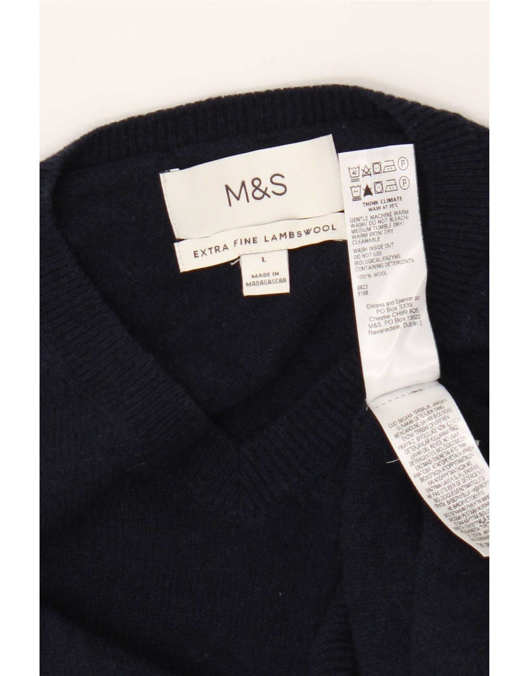 Suéter masculino Marks & Spencer com decote em V grande lã azul marinho