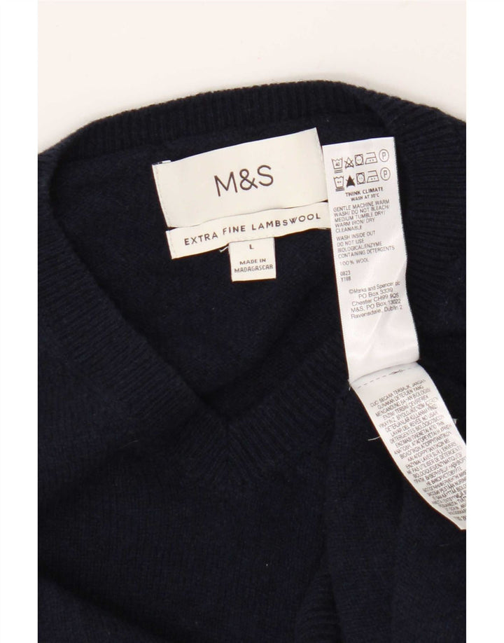 Suéter masculino Marks & Spencer com decote em V grande lã azul marinho
