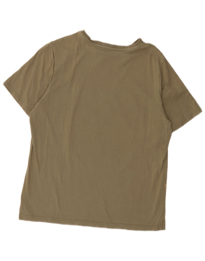 Camiseta masculina PUMA com estampa gráfica grande cáqui