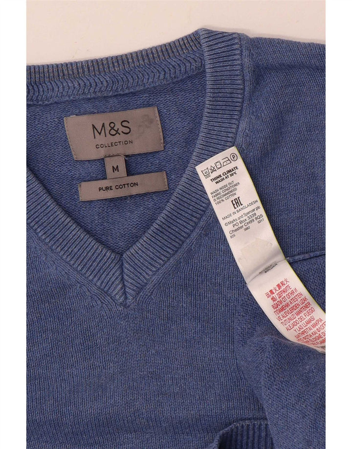 Suéter masculino Marks & Spencer com decote em V de algodão azul médio
