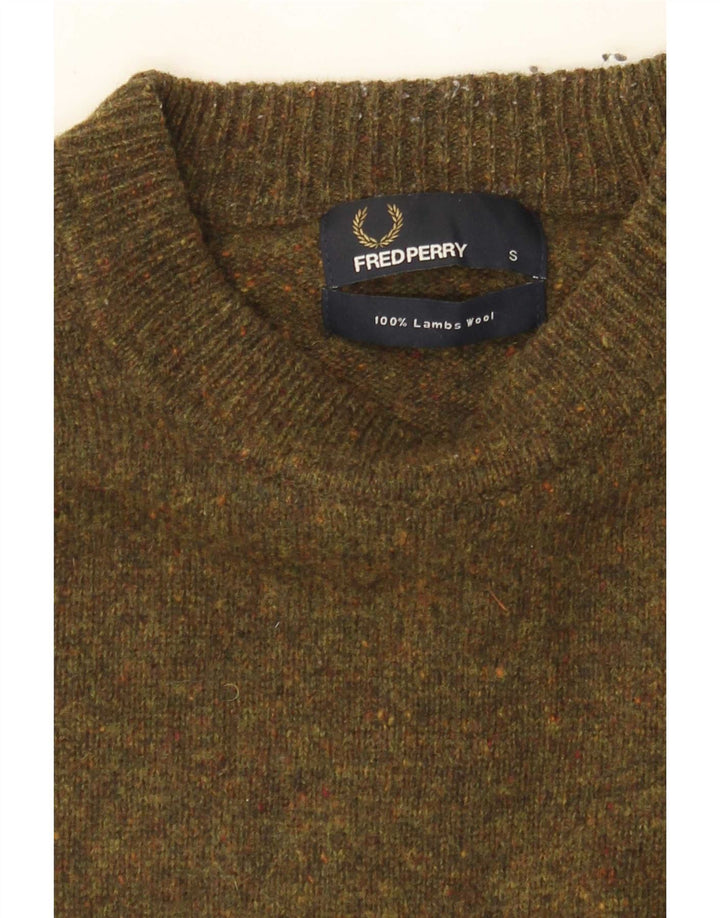 Suéter masculino Fred Perry com gola redonda, lã de cordeiro manchada cáqui pequena