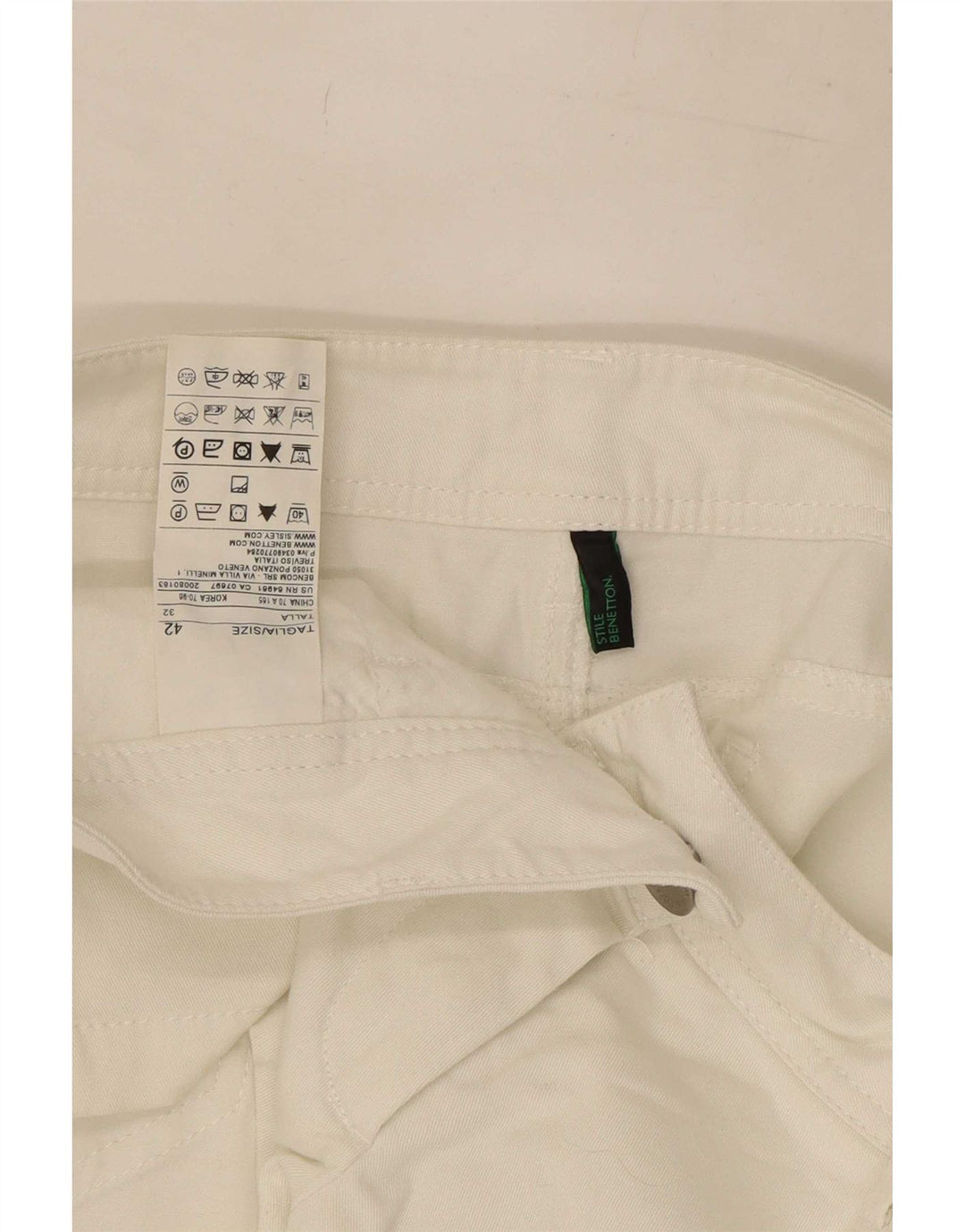Hot Pants Feminina Benetton IT 42 Médio W32 Algodão Branco