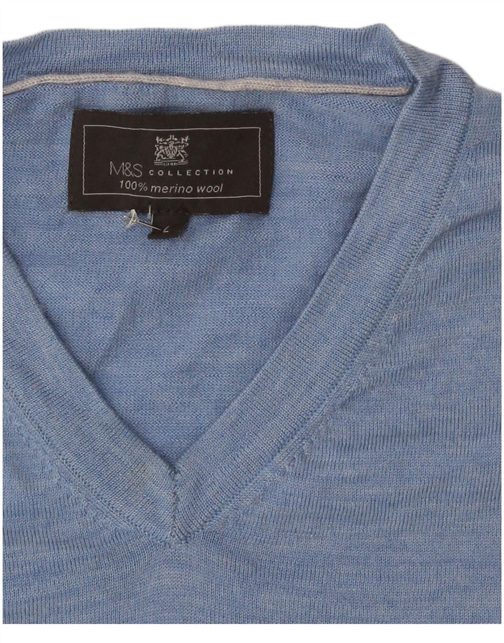 Suéter masculino Marks & Spencer com decote em V grande lã manchada azul