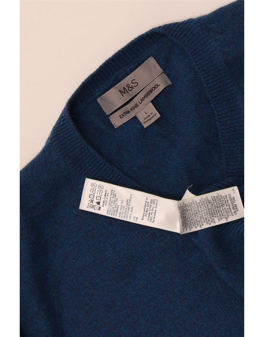 Suéter masculino Marks & Spencer com decote em V grande lã manchada azul