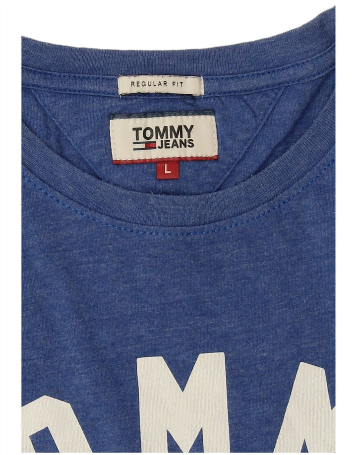 Camiseta masculina Tommy Hilfiger Regular Fit com estampa gráfica grande azul poliéster
