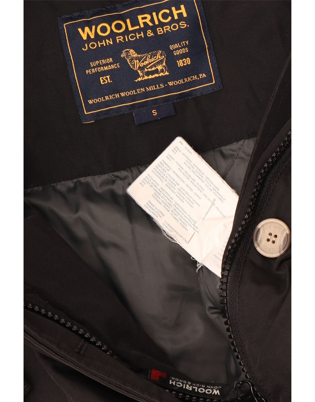 Casaco acolchoado com capuz feminino Woolrich Reino Unido 10 pequeno algodão preto