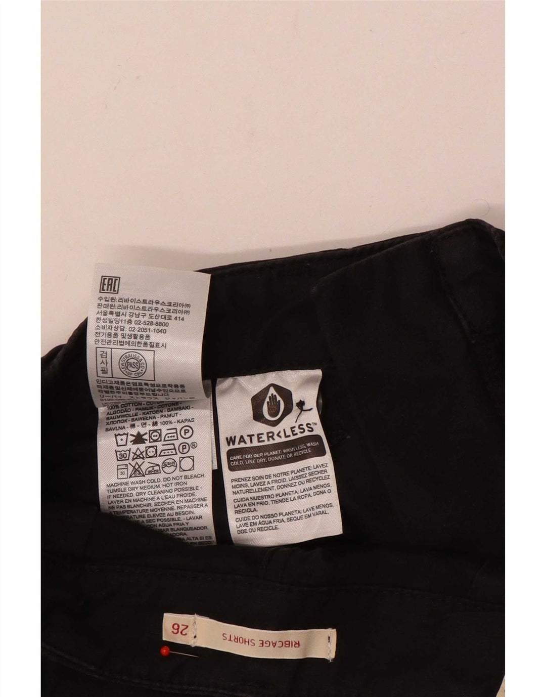 Shorts jeans feminino Levi's Ribcage W26 pequeno algodão preto